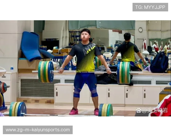 世界举重青年赛中国队在选拔体系上得到国际认可
